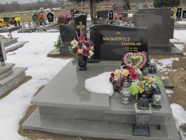 Grób Stanisława Mickiewicz